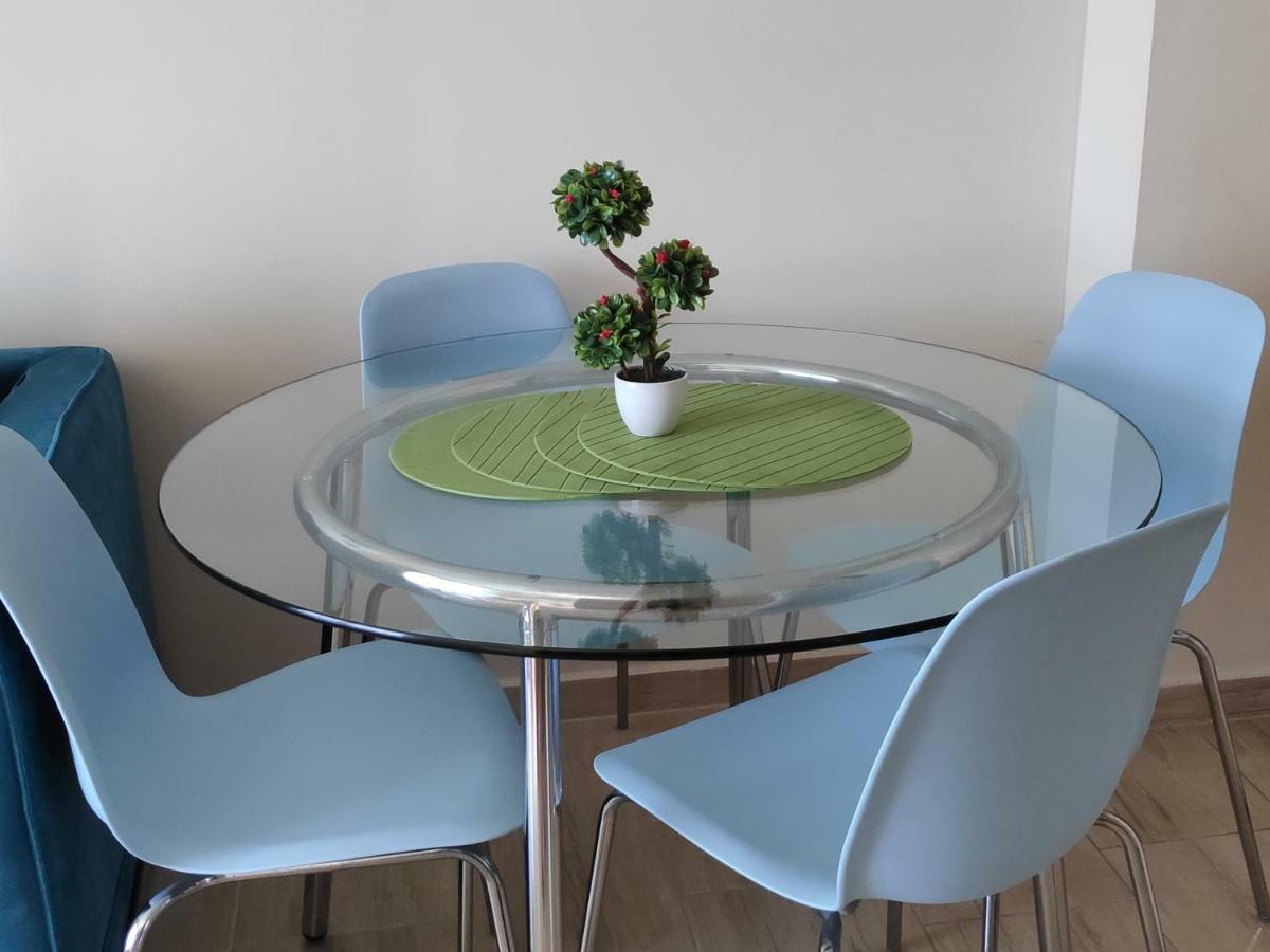 Ofrynio Deluxe Apartments Ofrínion Eksteriør bilde